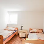 Guest house Chata Bajama *