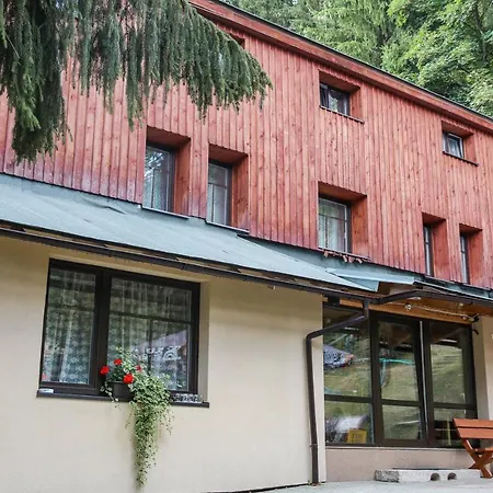 Guest house Chata Bajama *